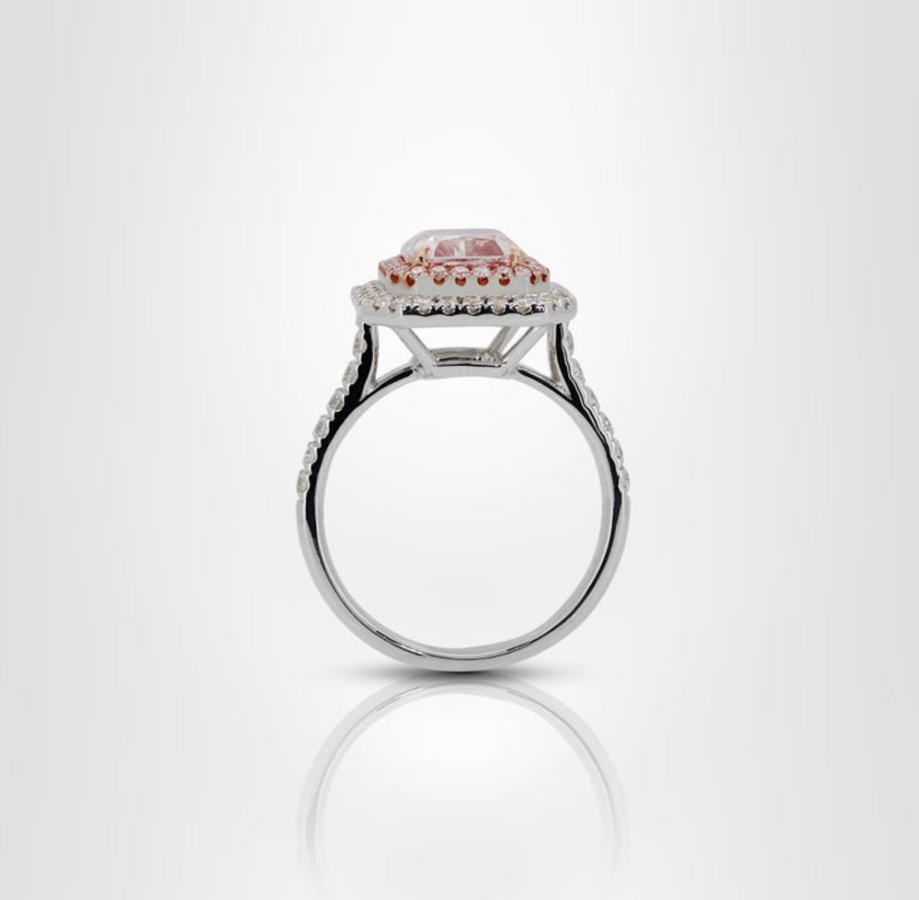 Exklusiver Diamantring – 18 K Rosé- & Weißgold – 2,60 ct Gesamtgewicht
